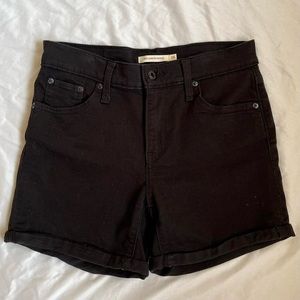 LEVI’S JEANS Black Mid Length Women’s Shorts